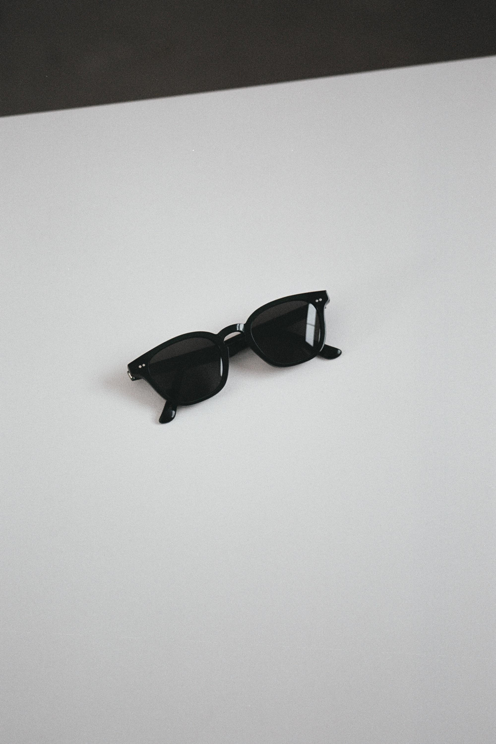 MONOKEL EYEWEAR River Havana サングラス Monokel Eyewear River Havana – CUXTON HOUSE