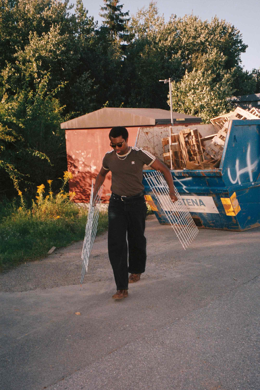 Monokel Eyewear Memphis Caramel - grey solid lens